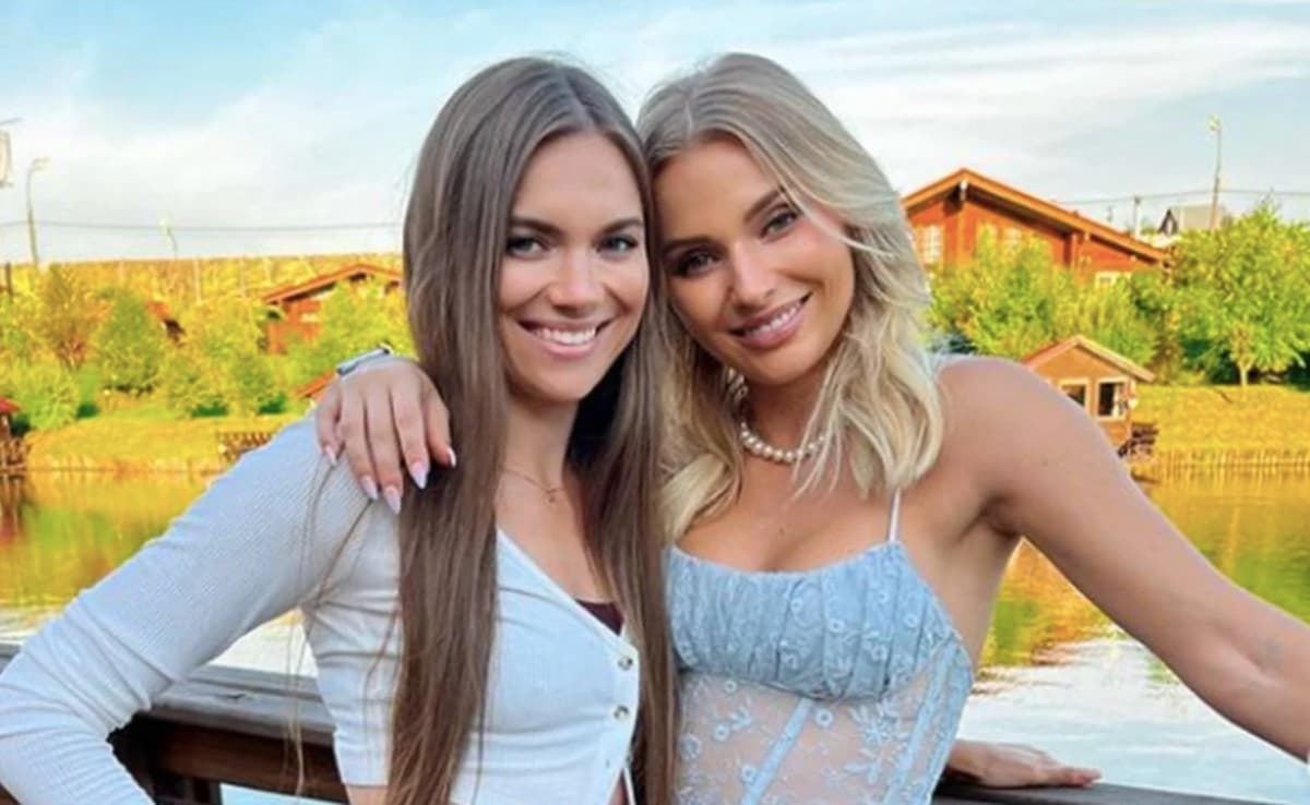 Nina Kábochkina es la hermana mayor de la actriz y es igual de hermosa que ella