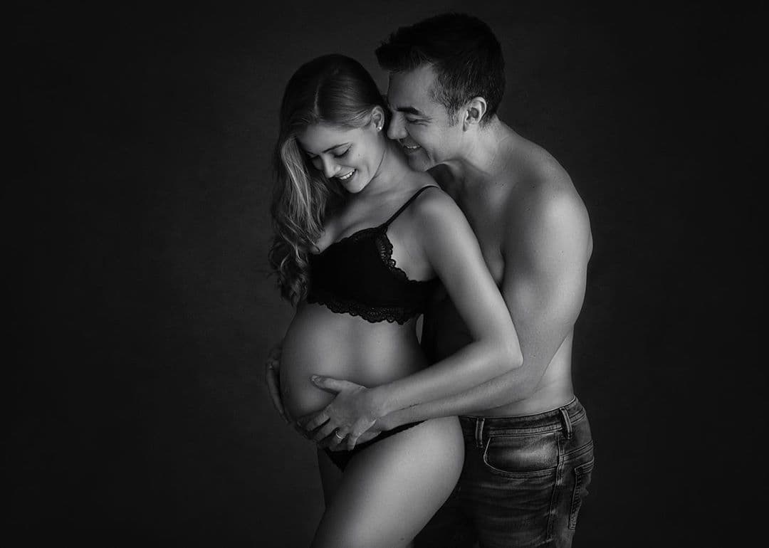 Thuany Martins y Adrián Uribe se encuentran disfrutando al máximo de su relación, y más ahora que están esperando a su primer hijo en común. Y para presumir su felicidad, la pareja suele compartir algunos momentos que vive en esta etapa del embarazo, entre ellos su baby shower.
