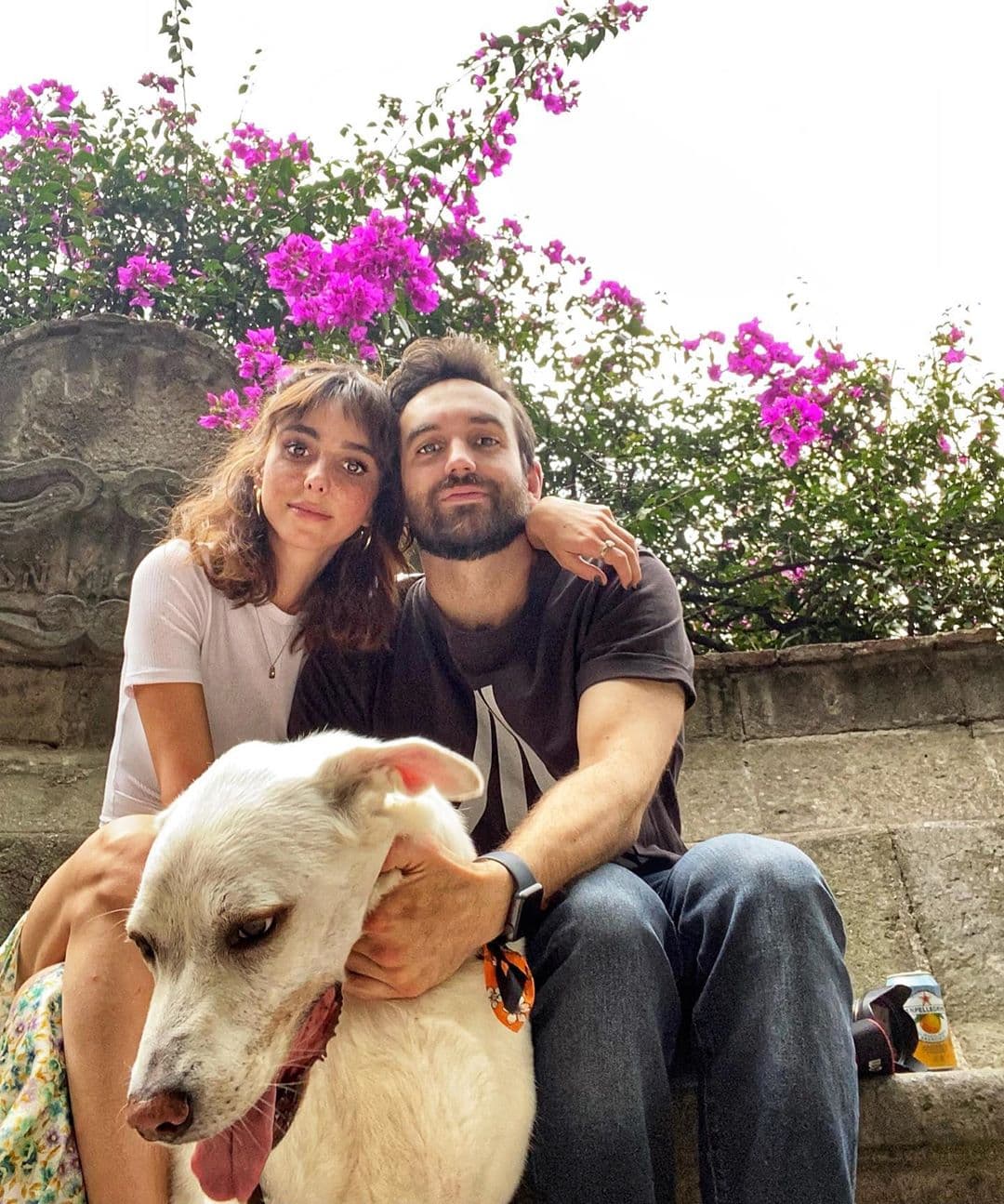 La actriz y conductora se deja ver más sonriente que nunca junto a su pareja, Antonio Zabala, y su gran amor, el increíble Güero.
