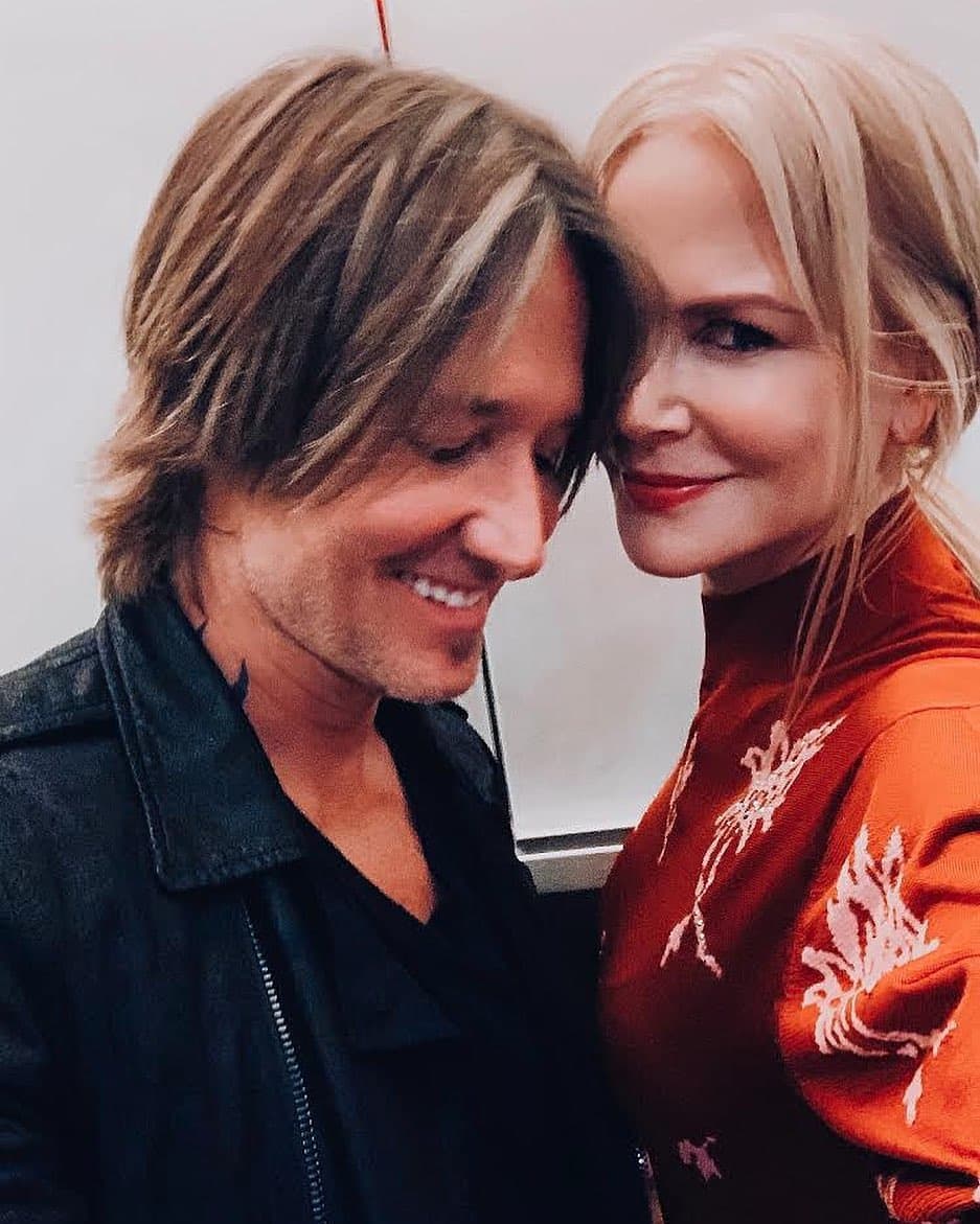 Para los bomberos que están ayudando a acabar con los incendios, Nicole Kidman donó 500 mil dólares. Su apoyo y oraciones están con los afectados, así lo manifestó en una publicación que hizo en su Instagram. Además, compartió seis enlaces para poder apoyar a distintas corporaciones de Australia.