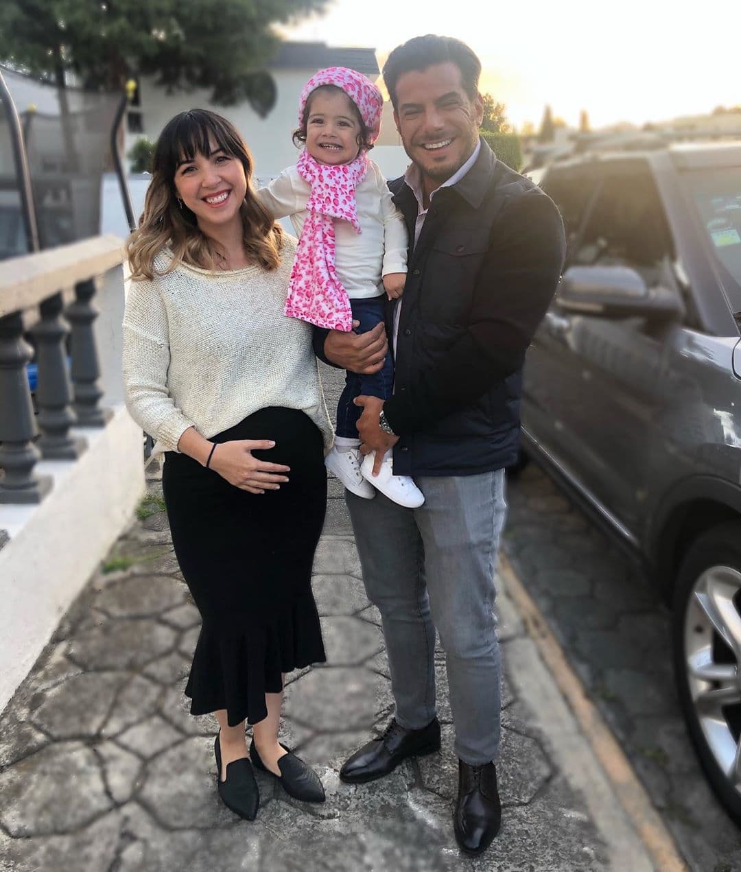 Diego, será el segundo hijo de Fátima Torre y Héctor Salazar, pues el 21 de octubre de 2017 debutaron como padres de Isabella, su primera hija.