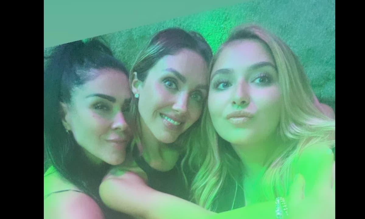 Marichelo y Ana Paula son igualitas a la exintegrante de RBD