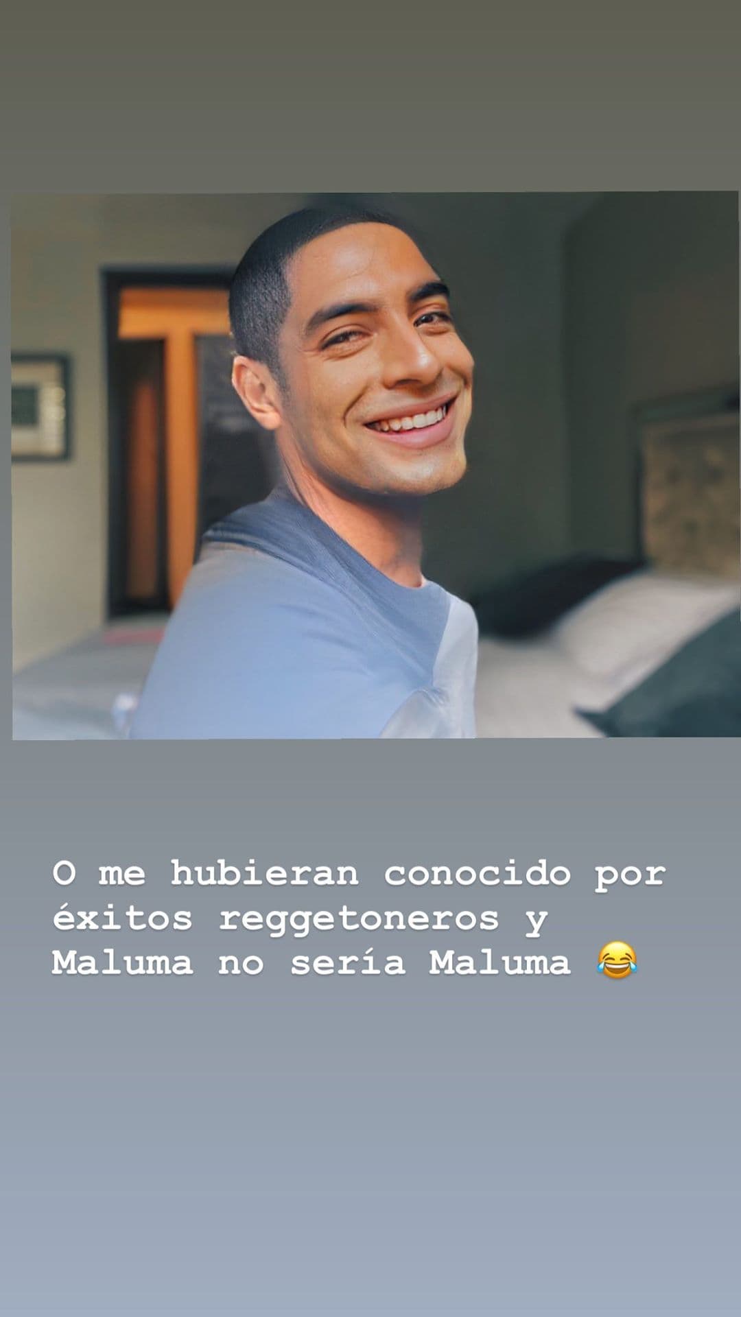 En sus historias de Instagram, la actriz de “Dinastía”, aseguró que era más que idéntica a un famoso reguetonero colombiano. 
<br>
<br>“Me hubieran conocido por mis éxitos reguetoneros y Maluma no sería Maluma”.