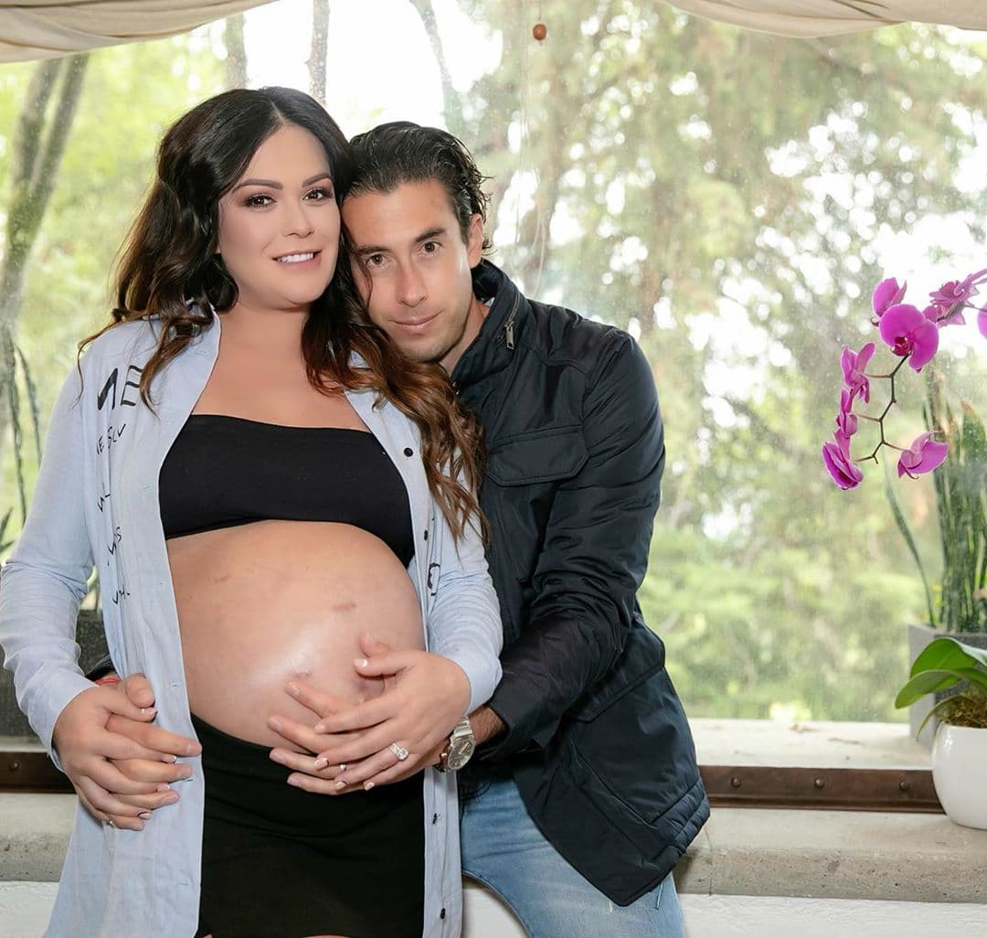 Mariana Echeverría revela que ya sufre contracciones y dice: ‘No vaya a ser que rompa fuente en Hoy’