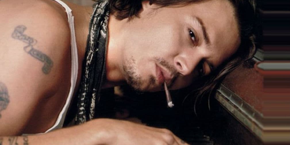 Ha colaborado con el director Tim Burton en ocho películas; la primera fue Edward Scissorhands (1990).