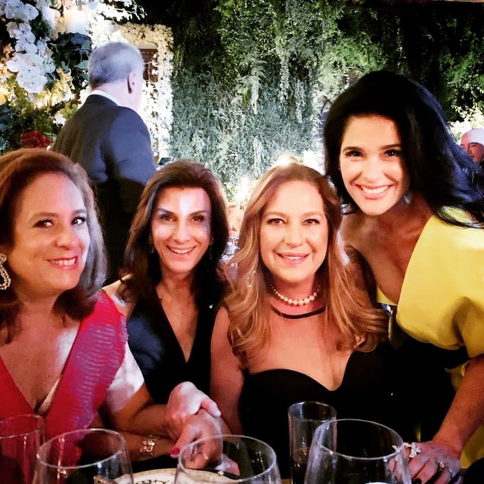 Quien también asisitó a la celebración fue Tere Diaz, psicoterapeuta, colaboradora y amiga de Martha Debayle.