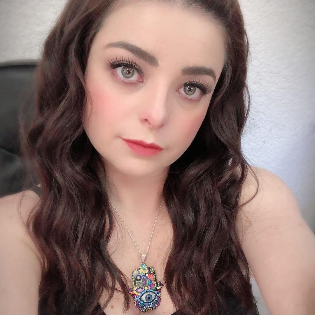 Foto de Violeta Isfel en Instagram levanta polémica y ella responde a las críticas