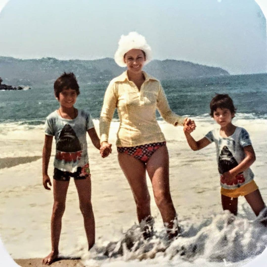 Raúl Araiza compartió tierna foto de su infancia
