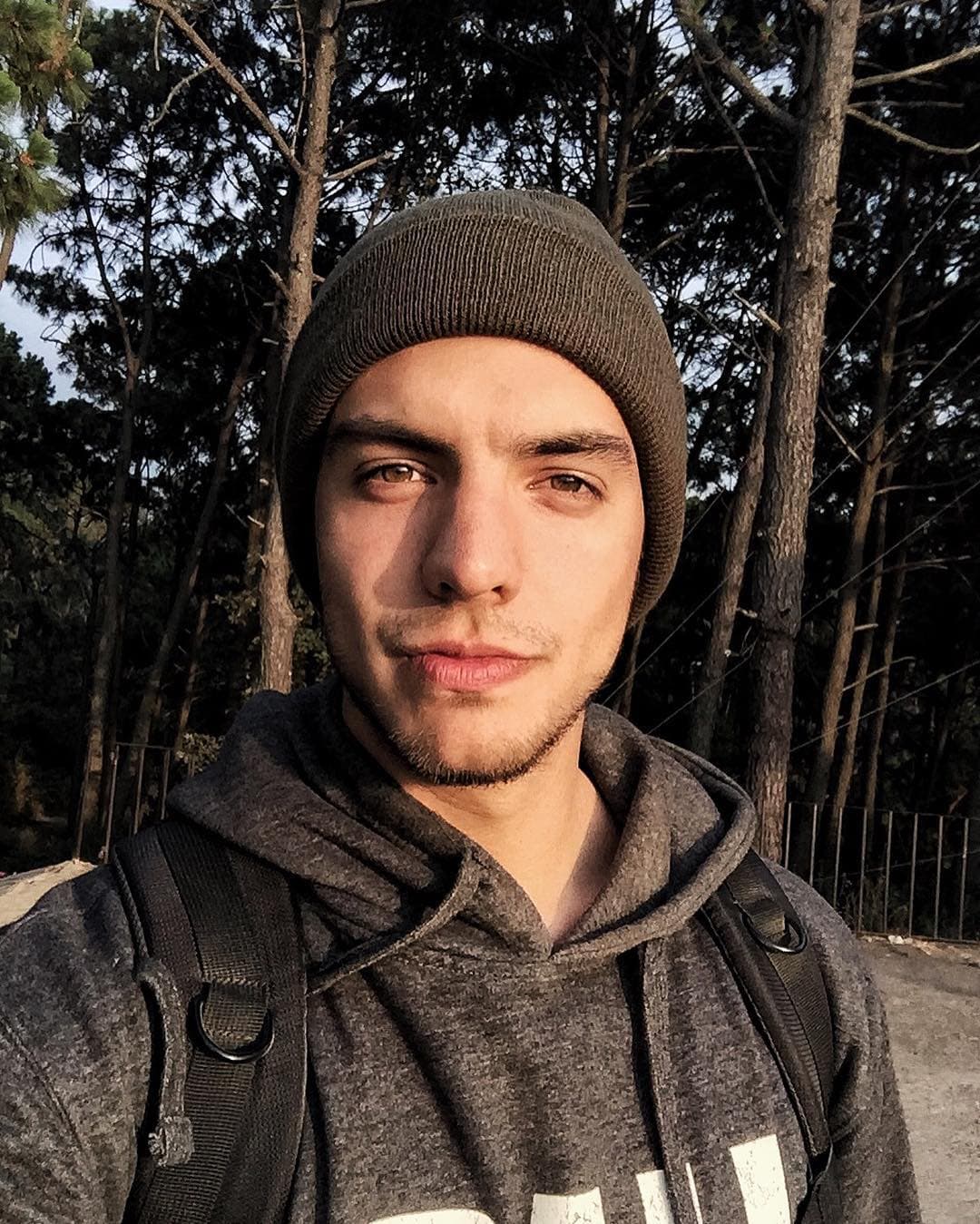 El actor Vadhir festeja hoy sus 29 años. Nació en la Ciudad de México y es hijo de Eugenio Derbez y Silvana Prince.