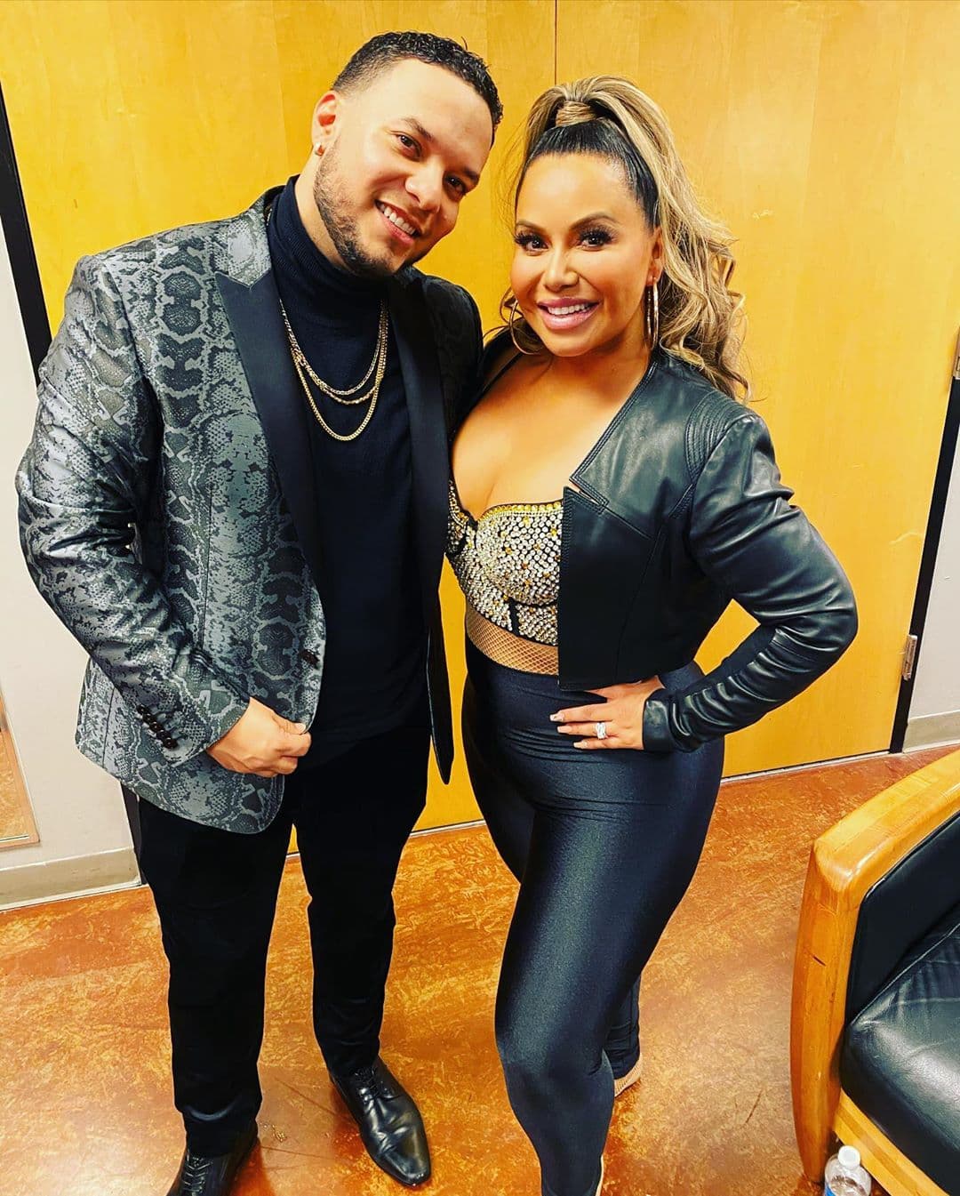 "¿Quieres saber quién te valora y respeta? Observa cómo te trata después de que ya no necesita nada de ti", escribió el vocalista de La Original Banda Limón.