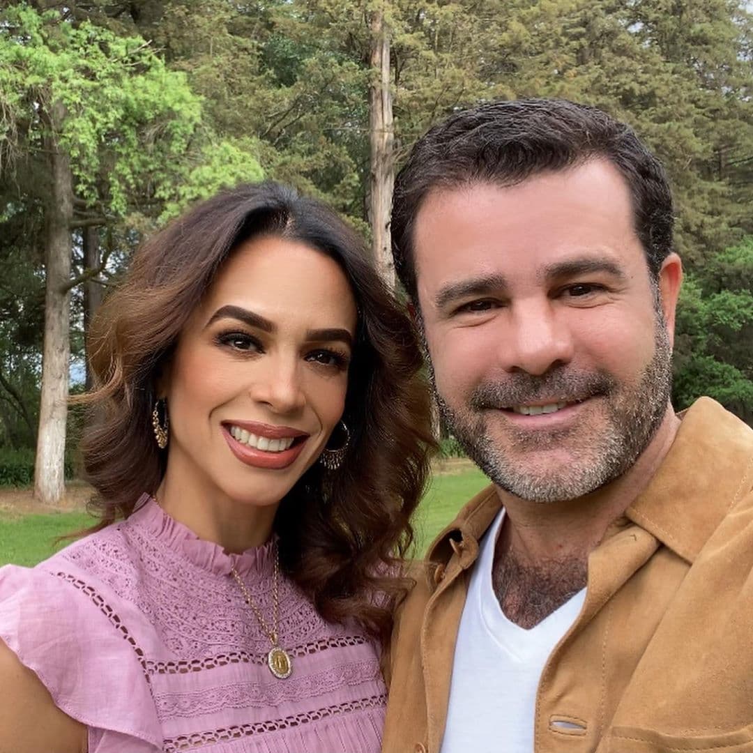 Eduardo Capetillo y Biby Gaytán han estado juntos por más de 25 años, y desde entonces se les ha conocido como una de las parejas más famosas y sólidas del espectáculo mexicano. Sin embargo, hay quienes acusan al actor de machista, pues desde que se juntaron, la actriz se alejó de los reflectores.