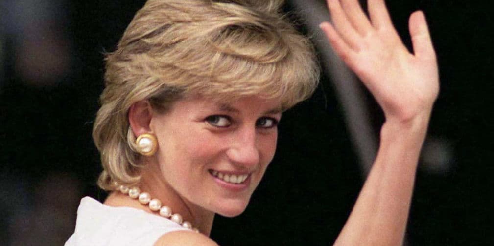 5. Lady Di: En una biografía, se aseguró que había intentando suicidarse por lo menos en cinco ocasiones.