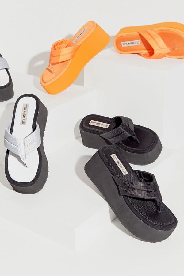 Sandalias de plataforma de Stave Maden con Urban Outfiters.