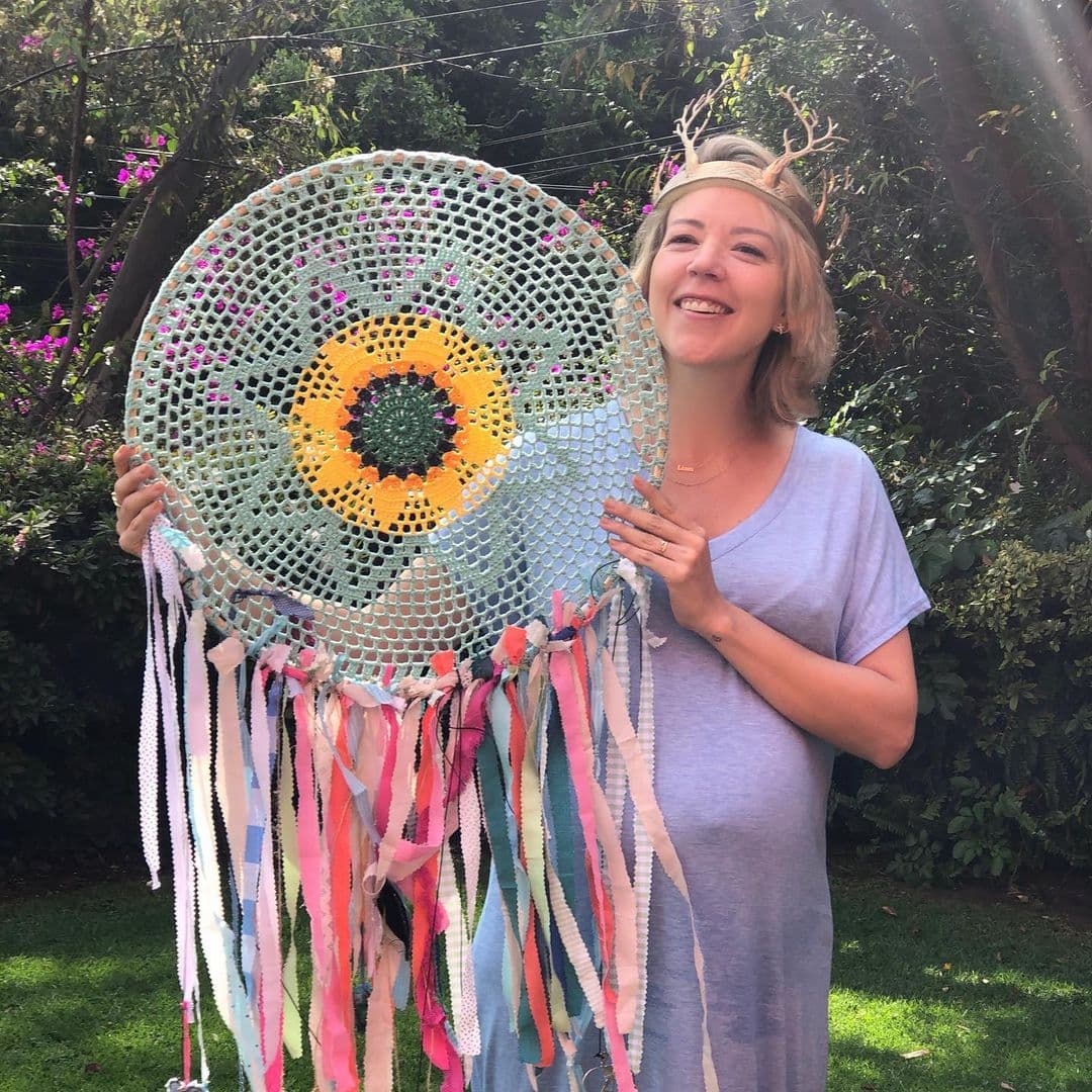 Este fin de semana, la futura mamá y actriz, Fernanda Castillo, fue protagonista de un emotivo ritual en que el celebró la bendición de ser madre.
