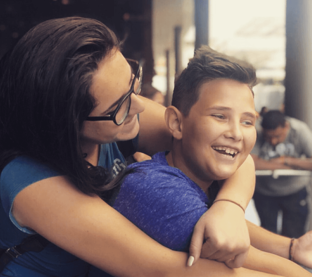 Por lo que se puede ver, la primogénita de Cecilia, Valentina, tiene una excelente relación con su hermano menor, pues en redes sociales ha compartido diversas fotos juntos en las que salen abrazados demostrando su amor.
