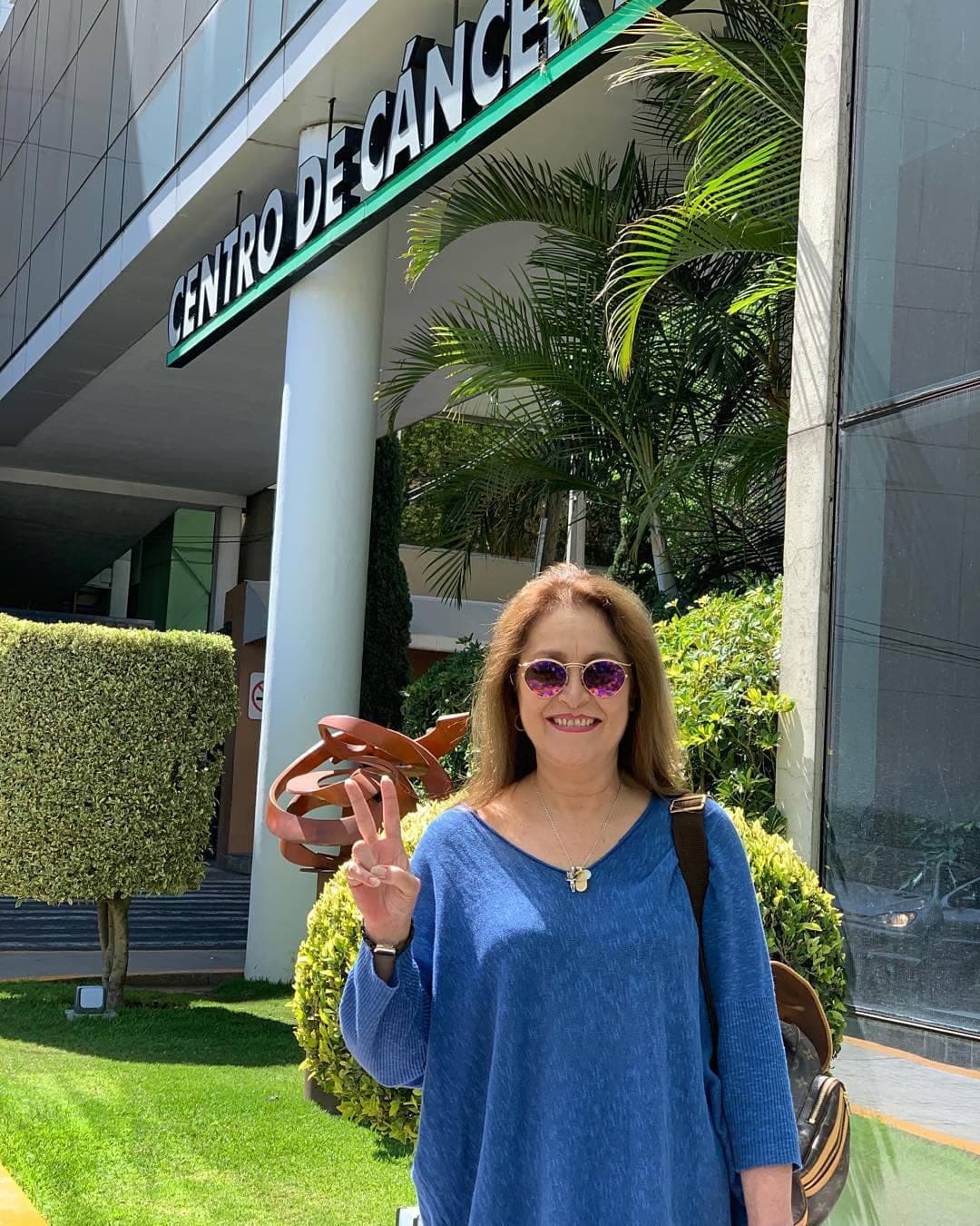 Hace casi 9 años, Daniela Romo comenzó su camino para superar este padecimiento. En entrevista para la revista Hola! aseguró que, “cuando te dicen tienes cáncer, es como si te dijeran 'aquí está tu arma y aquí está tu escudo, ahí está tu campo, ve y lucha’. En marzo del 2019, compartió en Instagram esta imagen con el siguiente texto: “Todo perfecto. Hasta el 2020”, de esta manera destacó que está sana.