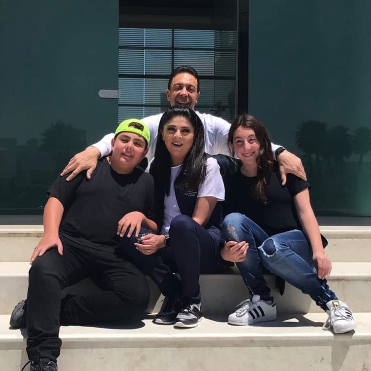 Victoria Ruffo causa revuelo con foto de sus gemelos
