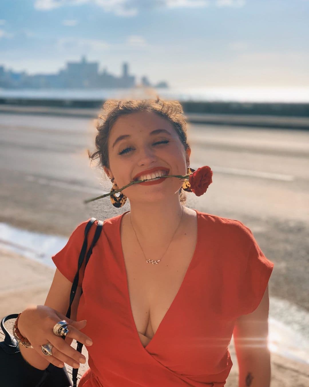 Alguna vez reveló que su gusto por el arte de la música nació a partir de su primo Cristian Castro, pues recuerda que cuando era pequeña, ella veía todos los instrumentos de casa de su abuela.