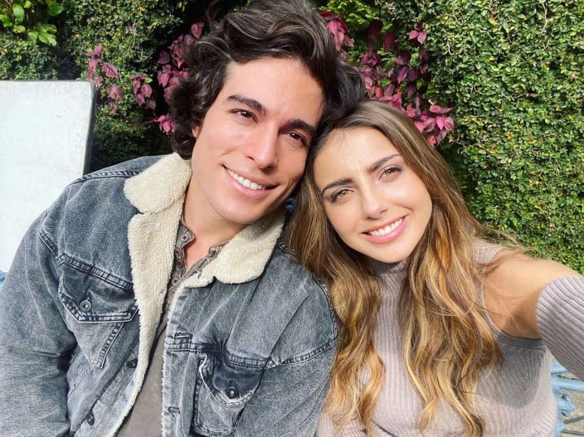 Tras anunciar el fin de su relación, los famosos dejaron de seguirse en redes.