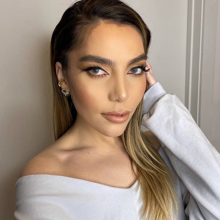 Frida Sofía sorprende con repentino cambio de actitud.