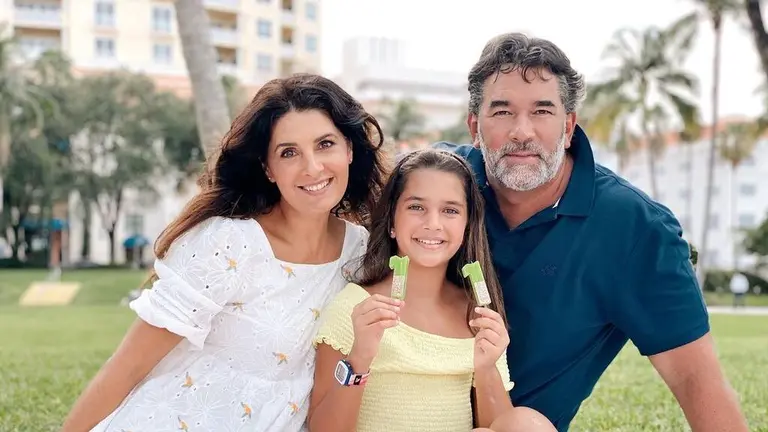 Mayrín Villanueva y Eduardo Santamarina: su hija Julia ya cumplió 12 años. | Shows Canal U | Unicable